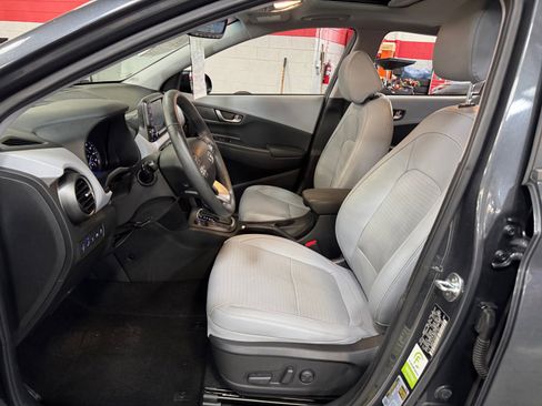 Used 2021 Hyundai Kona Ultimate w/ Cargo Package FWD image 14