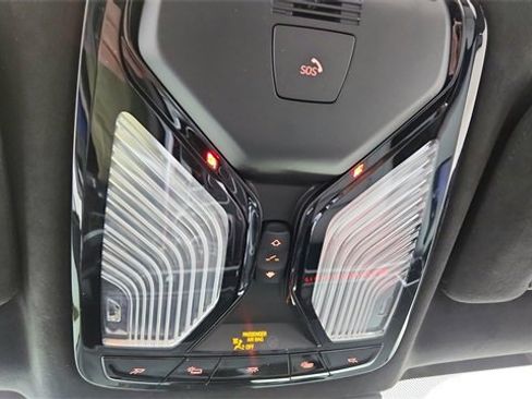 Used 2025 BMW X7 xDrive40i w/ M Sport Package image 58