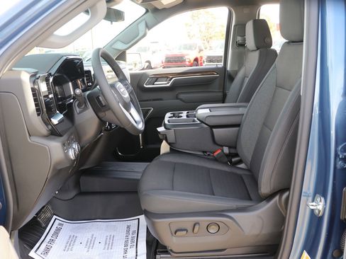 New 2026 GMC Sierra 1500 Elevation w/ LPO, Elevation Black Package image 13