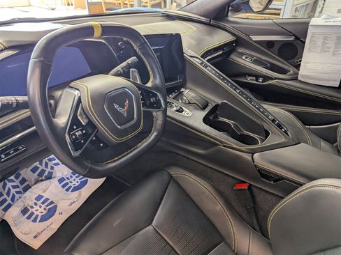 Used 2023 Chevrolet Corvette Stingray Premium Cpe w/ Z51 Performance Package image 12