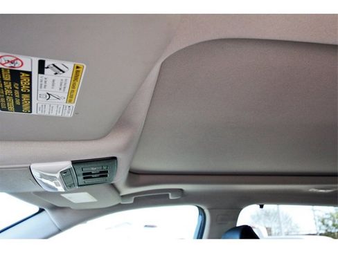 Used 2021 Nissan Rogue SV w/ Premium Package image 29