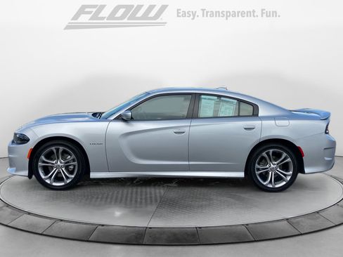 Used 2022 Dodge Charger R/T RWD image 5