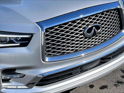 Used 2021 INFINITI QX80 Sensory w/ All-Season Package image 34