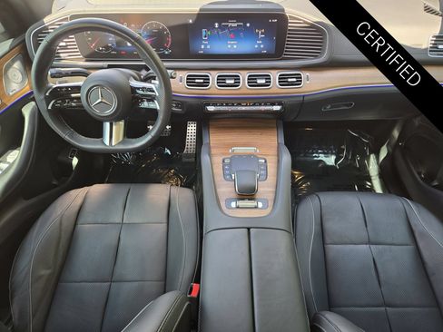 Used 2024 Mercedes-Benz GLS 580 4MATIC image 2