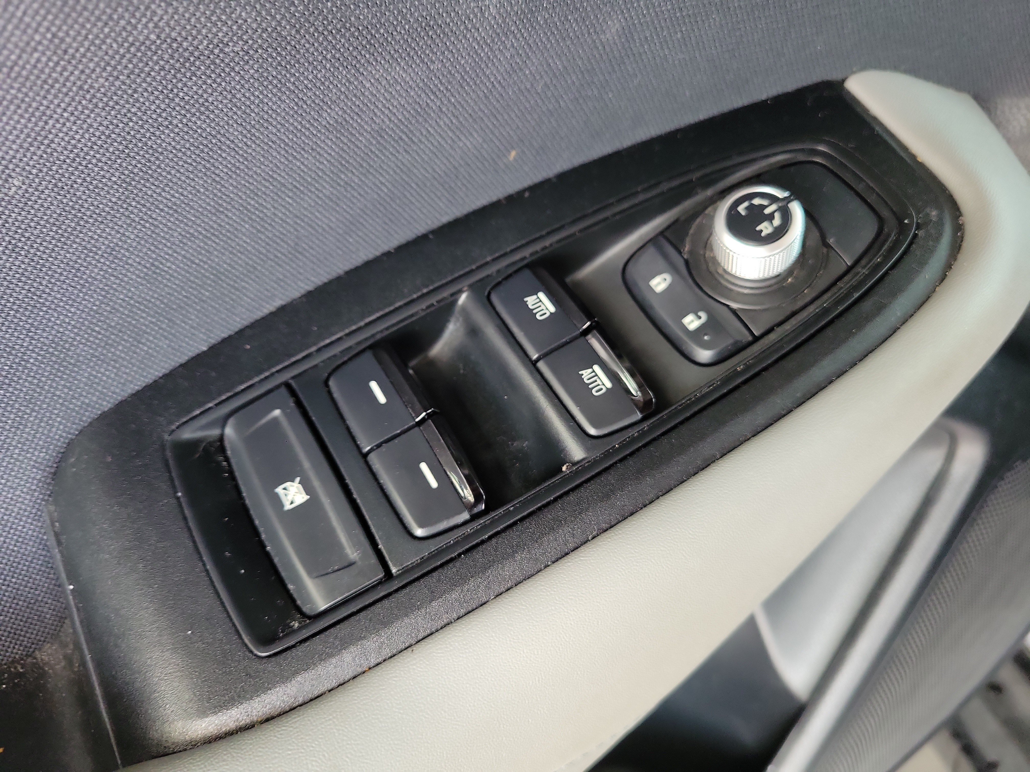 Used 2022 Subaru Outback Premium AWD/4WD image 22