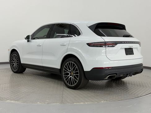 Certified 2023 Porsche Cayenne AWD/4WD image 3