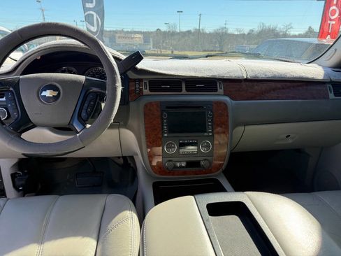 Used 2007 Chevrolet Suburban 2500 LT image 18