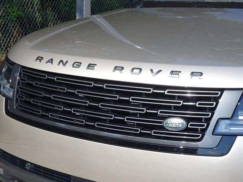 Used 2023 Land Rover Range Rover SE AWD/4WD image 9