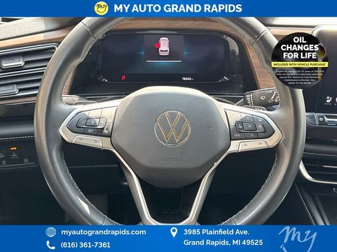 Used 2024 Volkswagen Atlas SE image 14