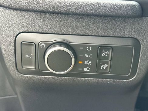 Used 2025 Ford Escape Active image 19