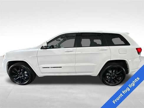 Used 2020 Jeep Grand Cherokee Altitude AWD/4WD image 8