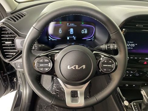 New 2025 Kia Soul EX image 19