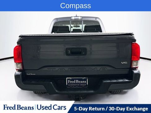 Used 2016 Toyota Tacoma TRD Sport w/ Towing Package image 6