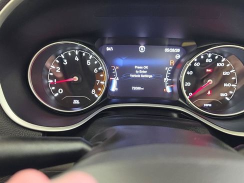 Used 2017 Jeep Compass Limited w/ Navigation Group AWD/4WD image 12