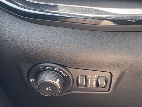 New 2026 Jeep Compass Latitude AWD/4WD image 57