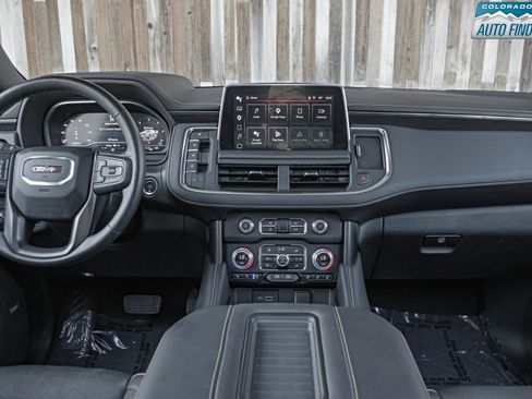 Used 2023 GMC Yukon XL AT4 w/ AT4 Premium Plus Package AWD/4WD image 17