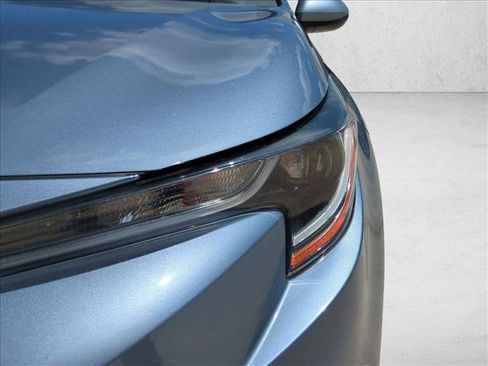 Used 2021 Toyota Corolla LE FWD image 9