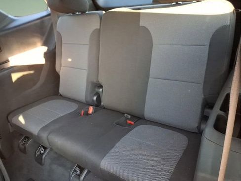 Used 2023 Chevrolet Traverse LT FWD image 10