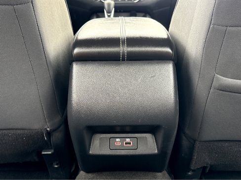 Used 2022 Nissan Altima 2.5 SV image 22