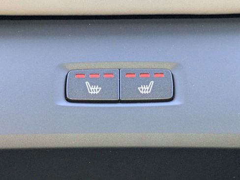 New 2026 Volvo XC60 T8 Core w/ Protection Package Premier image 17