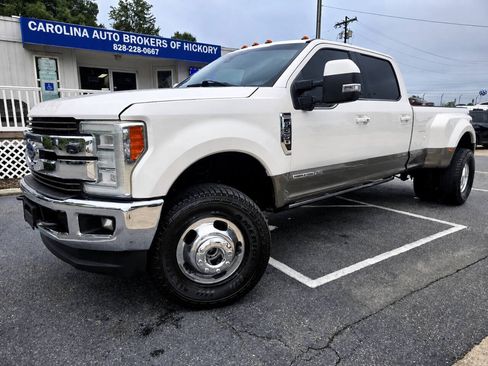 Used 2018 Ford F350 King Ranch w/ King Ranch Ultimate Package AWD/4WD image 2