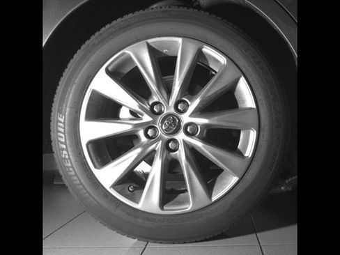 Used 2016 Toyota Camry XLE image 10