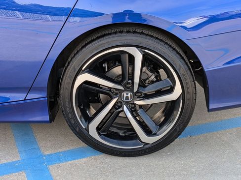 Certified 2022 Honda Accord Sport image 31