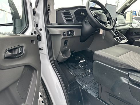 Used 2024 Ford Transit 350 XLT image 14