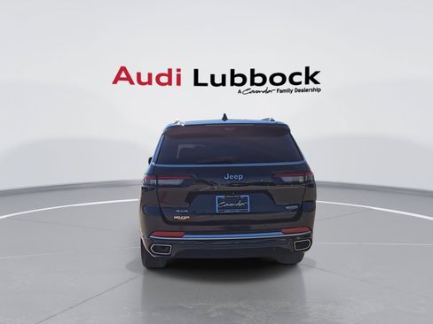 Used 2023 Jeep Grand Cherokee L Summit w/ Advanced Protech Group IV AWD/4WD image 8