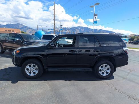 Used 2023 Toyota 4Runner SR5 Premium AWD/4WD image 8