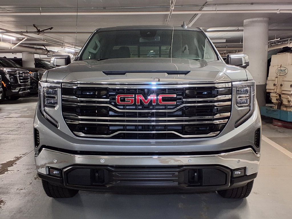 New 2026 GMC Sierra 1500 SLT w/ SLT Premium Plus Package AWD/4WD image 2