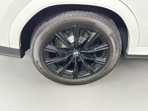 Used 2022 BMW X6 xDrive40i w/ Executive Package image 35
