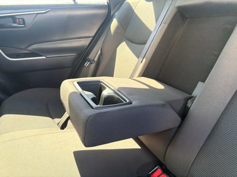 Used 2023 Toyota RAV4 LE AWD/4WD image 34