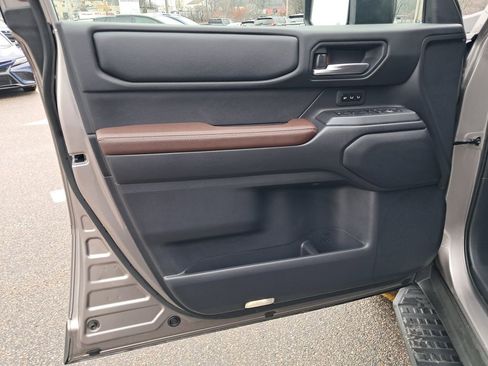 Used 2024 Toyota Land Cruiser w/ Premium Package image 12