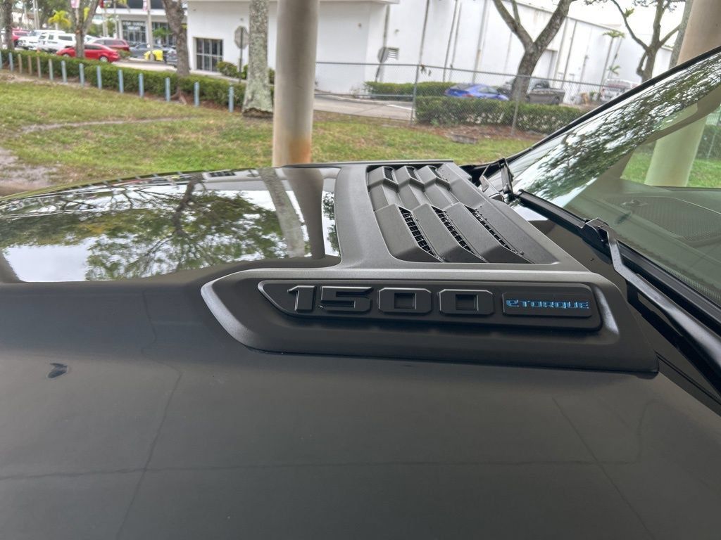 New 2025 RAM 1500 Tradesman AWD/4WD image 15