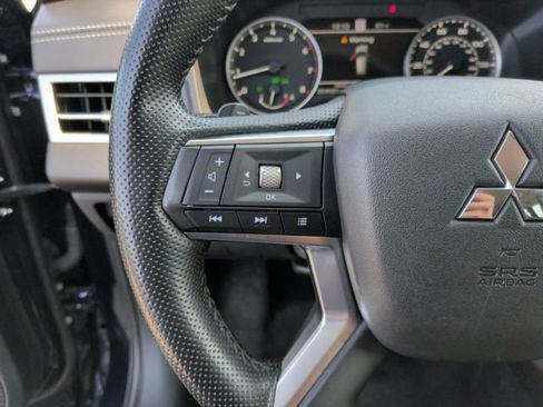 Used 2024 Mitsubishi Outlander SE AWD/4WD image 14
