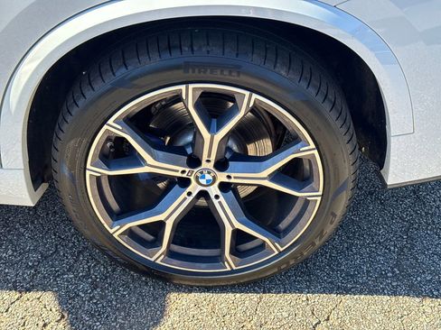 Used 2022 BMW X5 sDrive40i w/ M Sport Package image 19