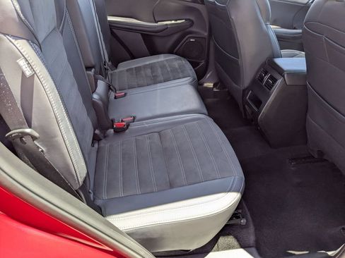 Used 2025 Mitsubishi Outlander SE FWD image 30