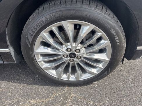 Certified 2022 Ford Edge Titanium w/ Equipment Group 301A AWD/4WD image 21