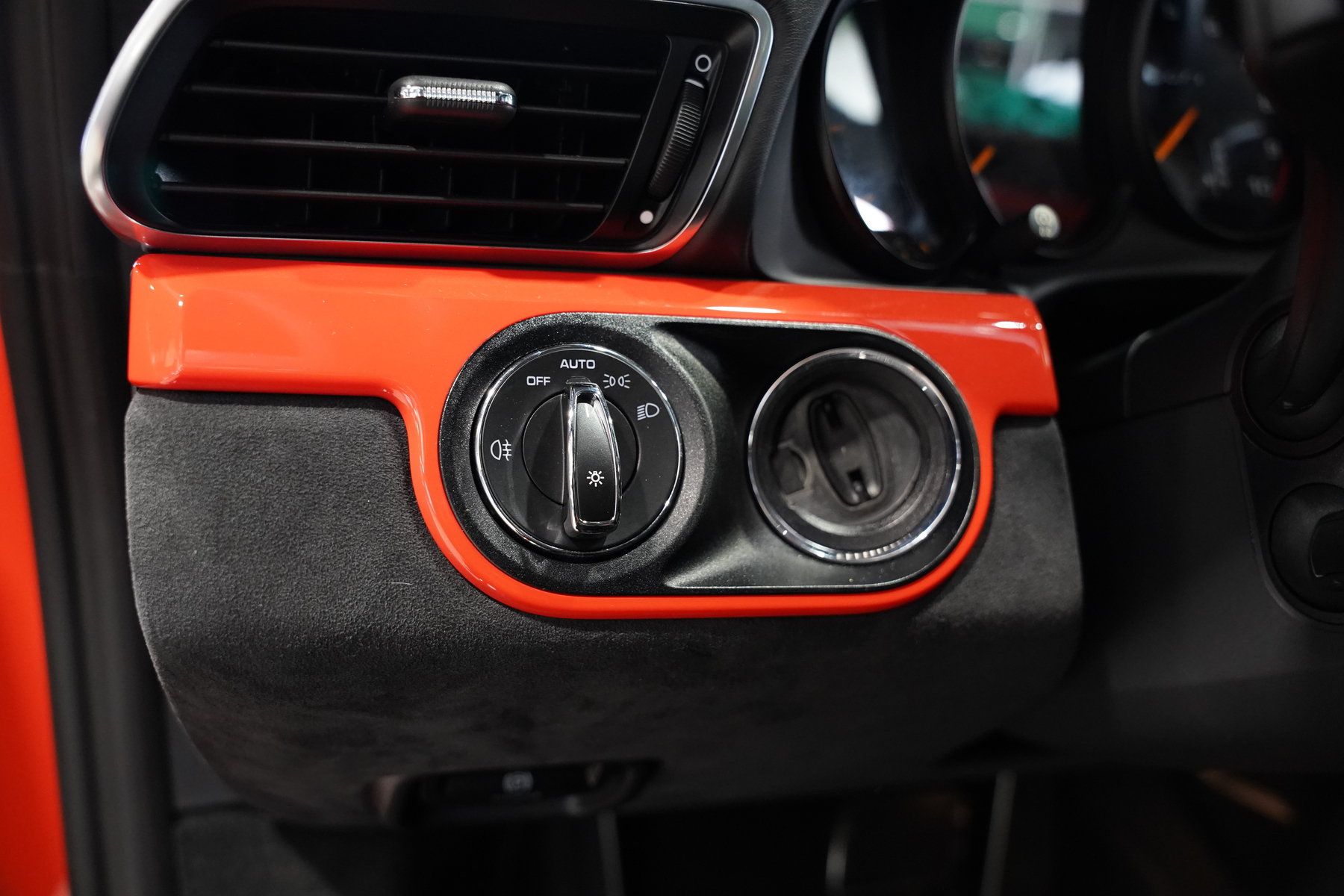 Used 2018 Porsche 911 GT3 RWD image 27