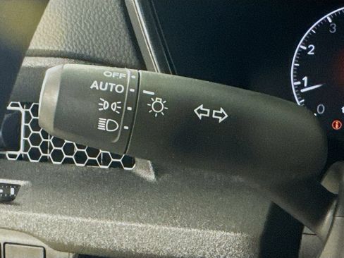 Used 2024 Honda CR-V LX image 12