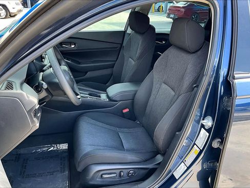 Used 2023 Honda Accord EX image 7