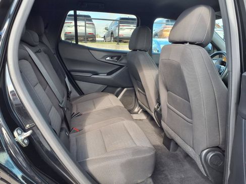 Used 2025 Chevrolet Equinox LT FWD image 19