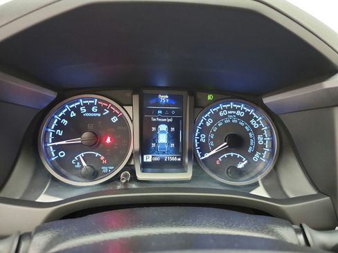 Used 2023 Toyota Tacoma TRD Off-Road AWD/4WD image 10