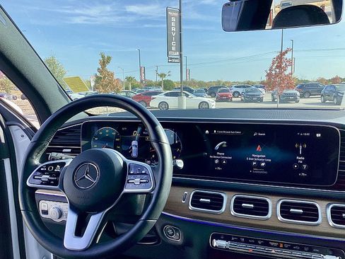 Used 2021 Mercedes-Benz GLE 350 4MATIC image 17