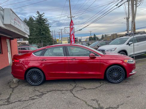 Used 2018 Ford Fusion Titanium image 8