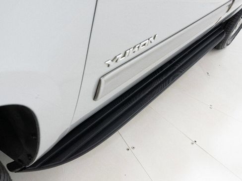 Used 2013 GMC Yukon SLE image 31