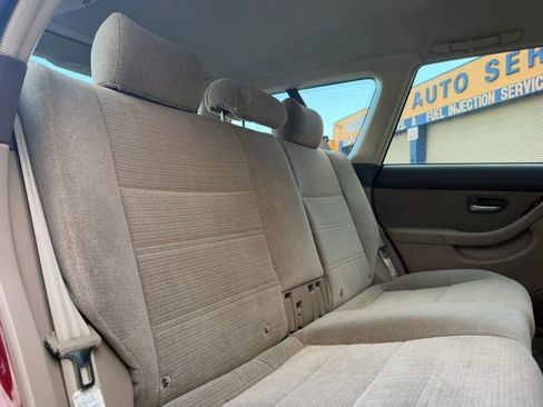 Used 2004 Subaru Outback Wagon AWD/4WD image 18