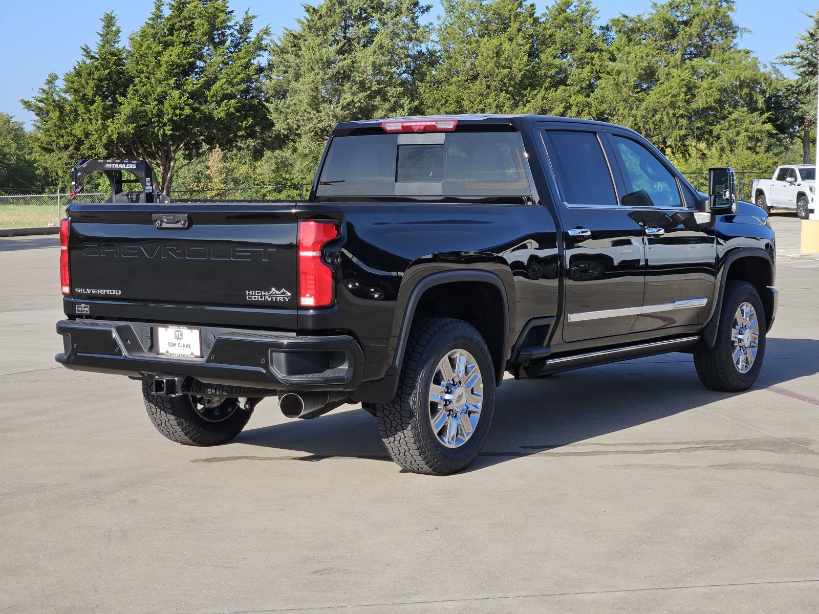 New 2026 Chevrolet Silverado 2500 High Country w/ High Country Premium Package AWD/4WD image 4