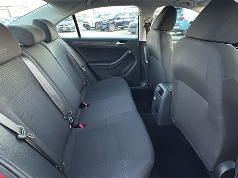 Used 2015 Volkswagen Jetta S image 39